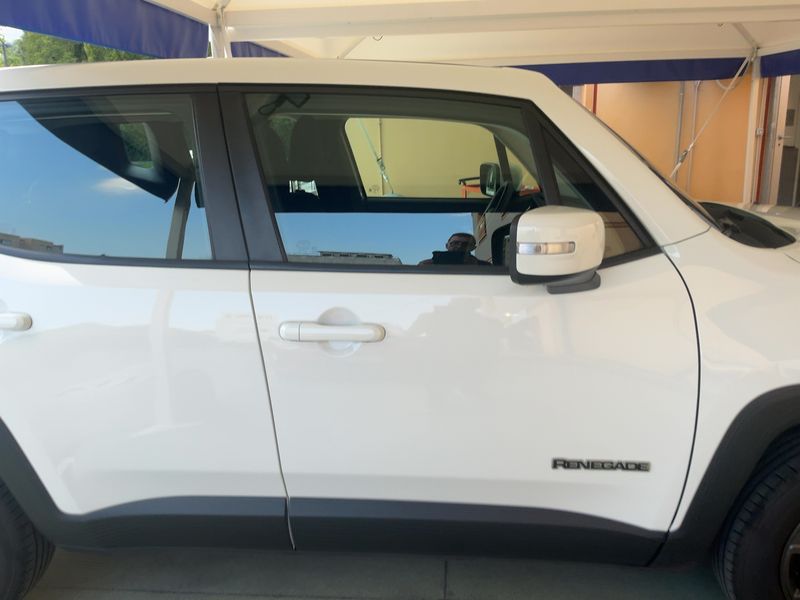 Jeep Renegade 1.0 TGDi Longitude 4x2 — zdjęcie 7