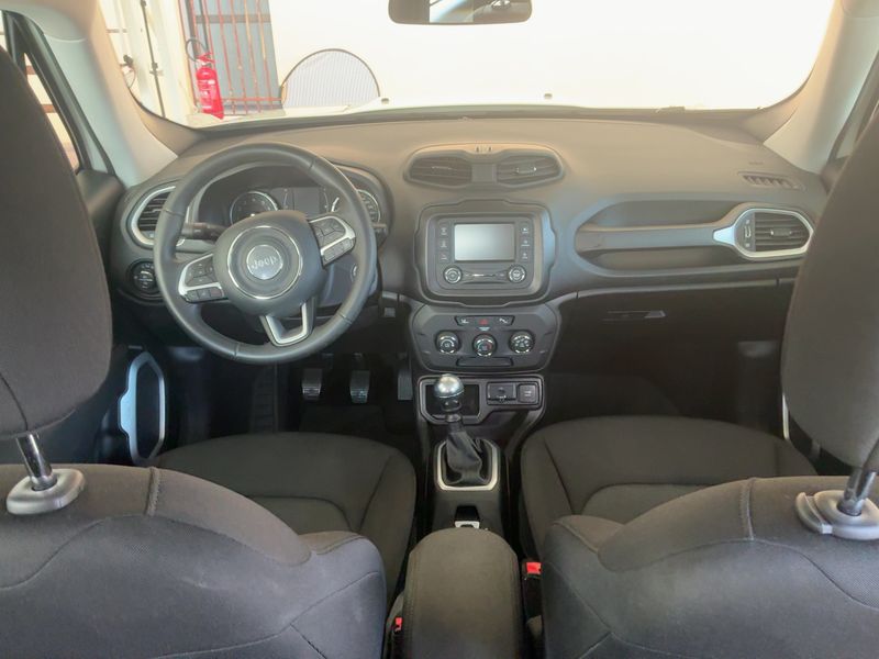 Jeep Renegade 1.0 TGDi Longitude 4x2 — zdjęcie 12