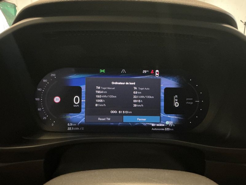 Volvo XC40 Recharge 170 kW Start 2WD — zdjęcie 13