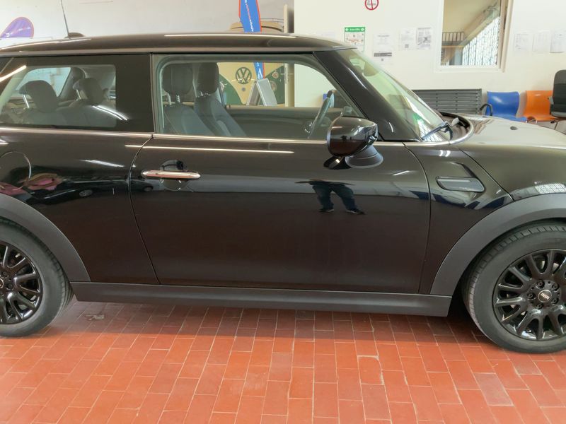 MINI One Essential Trim 2022 – снимка 10