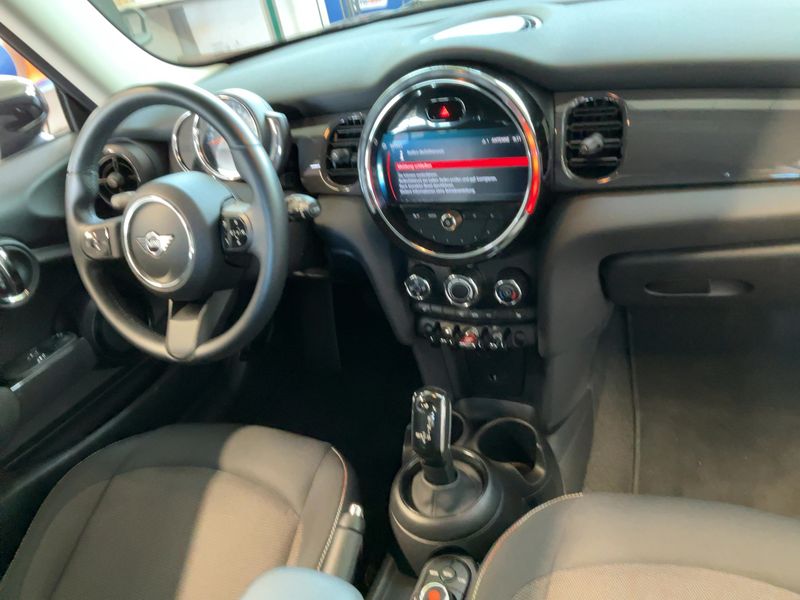 MINI One Essential Trim 2022 – снимка 17