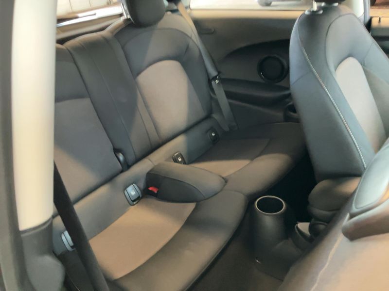 MINI One Essential Trim 2022 – снимка 19