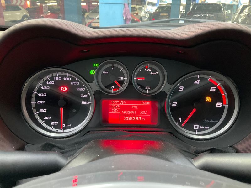 Alfa Romeo MiTo 1.3 JTD Distinctive — zdjęcie 4
