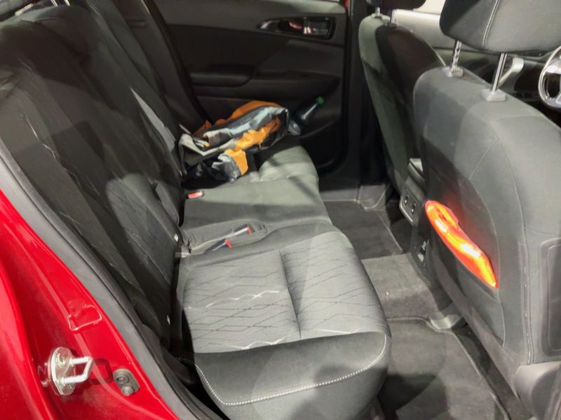 Mitsubishi Eclipse Cross 1.5 T-MIVEC Diamant Edition+ 2WD — zdjęcie 14