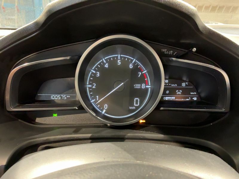 Mazda 3 2.0 Exclusive-Line — zdjęcie 13