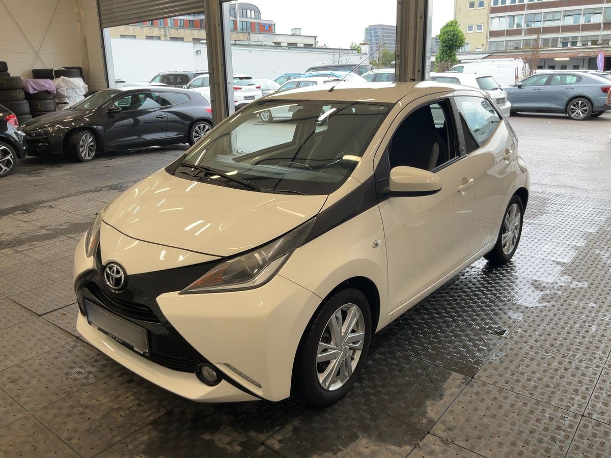 Toyota Aygo 2018 — photo 1