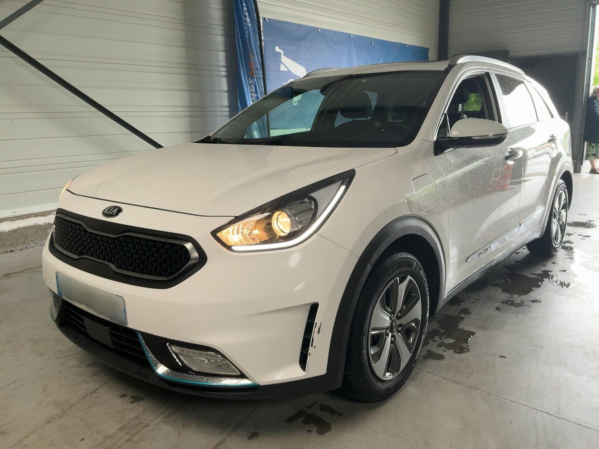 Kia Niro 2018 — photo 1