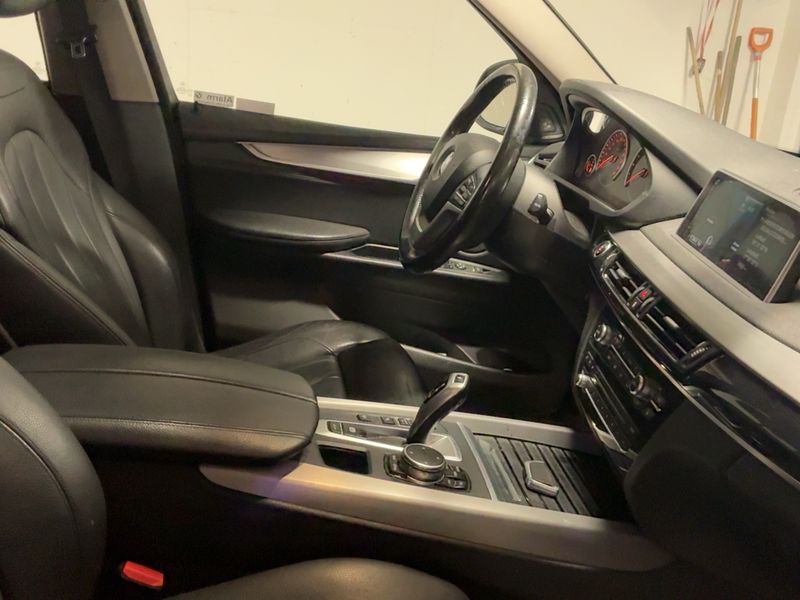 BMW X5 xDrive 30d — zdjęcie 11