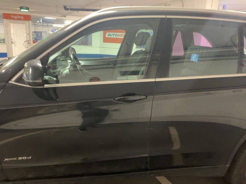 BMW X5 xDrive 30d — zdjęcie 4