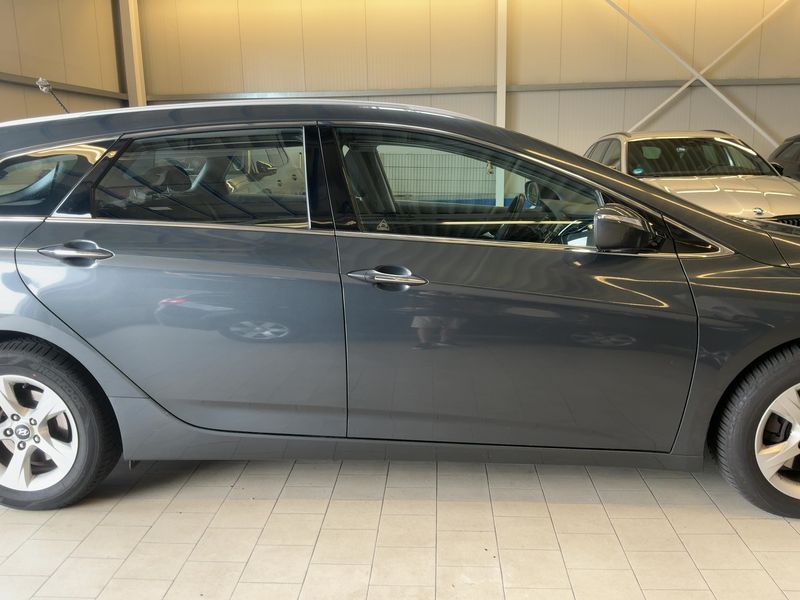 Hyundai i40 1.7 CRDi FIFA World Cup Edition — zdjęcie 7