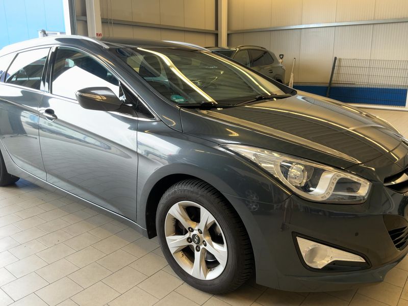 Hyundai i40 1.7 CRDi FIFA World Cup Edition — zdjęcie 8