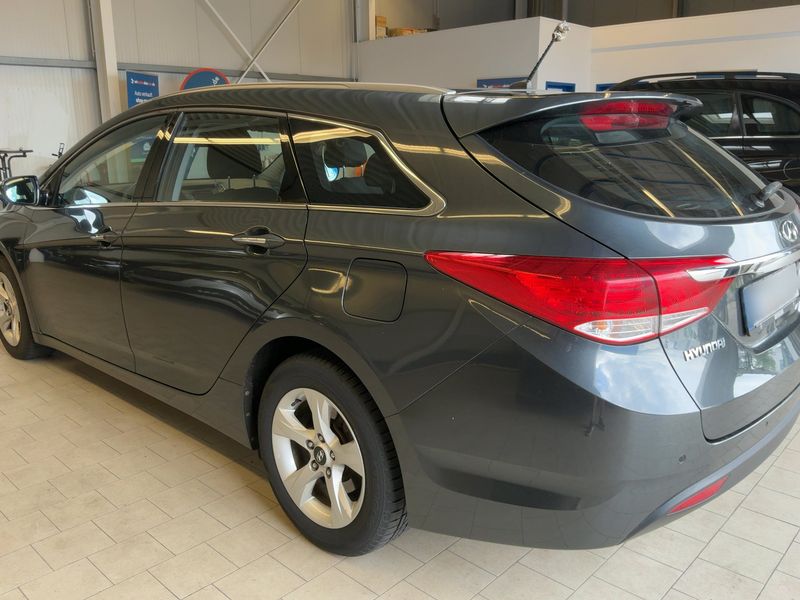 Hyundai i40 1.7 CRDi FIFA World Cup Edition — zdjęcie 3