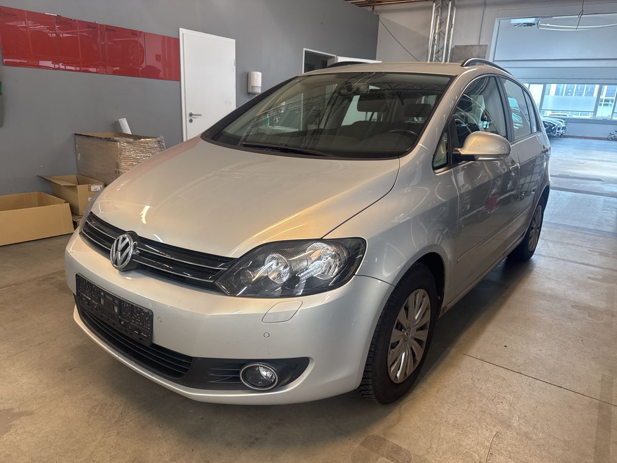 Volkswagen Golf 2009 — photo 1