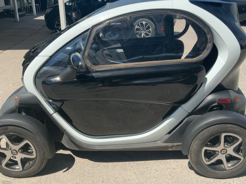 Renault Twizy electric drive 12,6 kW Intens — zdjęcie 4