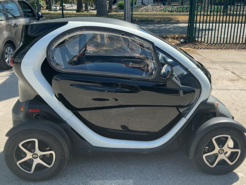 Renault Twizy electric drive 12,6 kW Intens — zdjęcie 7