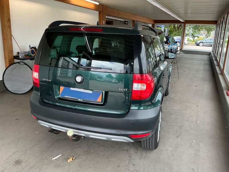 Skoda Yeti 2.0 TDI Active Plus Edition 4x4 — zdjęcie 2