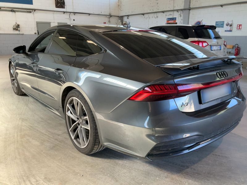 Audi A7 Sportback 55 TFSIe quattro — zdjęcie 3