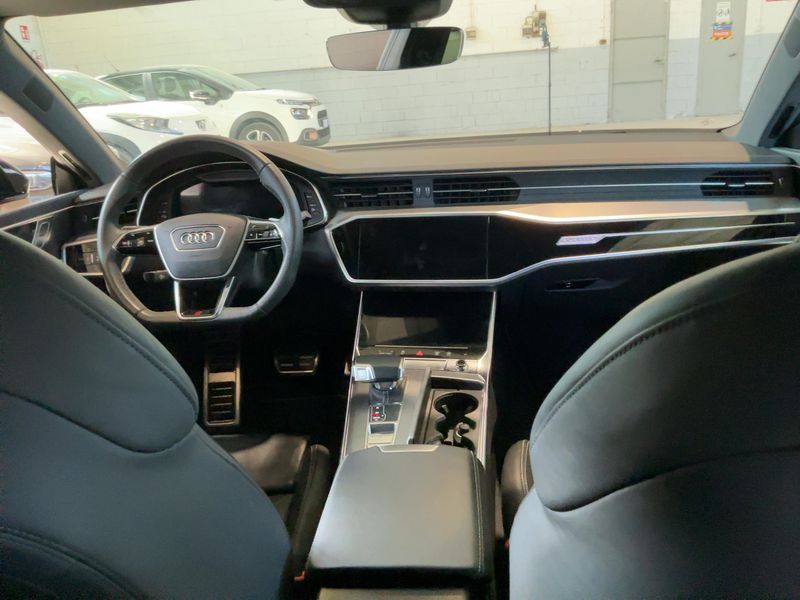 Audi A7 Sportback 55 TFSIe quattro — zdjęcie 12