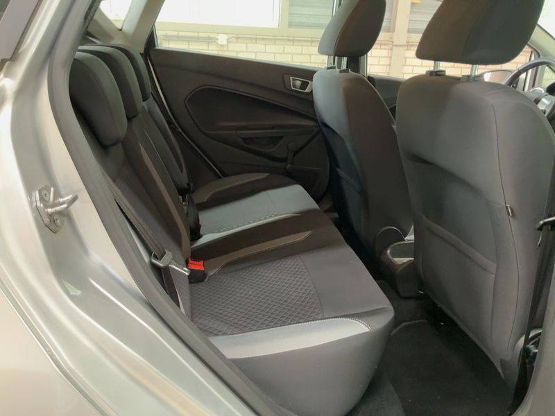 Ford Fiesta 1.0 SYNC Edition — zdjęcie 14