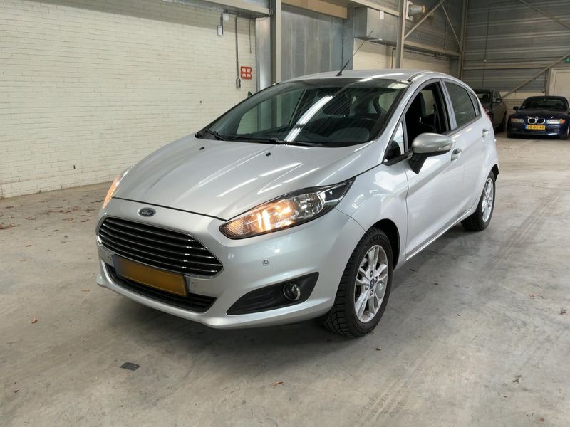 Ford Fiesta 1.0 SYNC Edition — zdjęcie 1