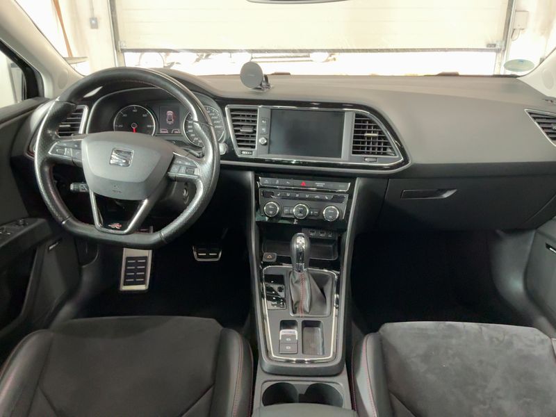 Seat Leon 2.0 TDI FR — zdjęcie 12