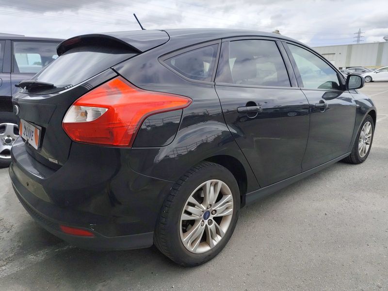 Ford Focus 1.0 EcoBoost Trend — zdjęcie 5