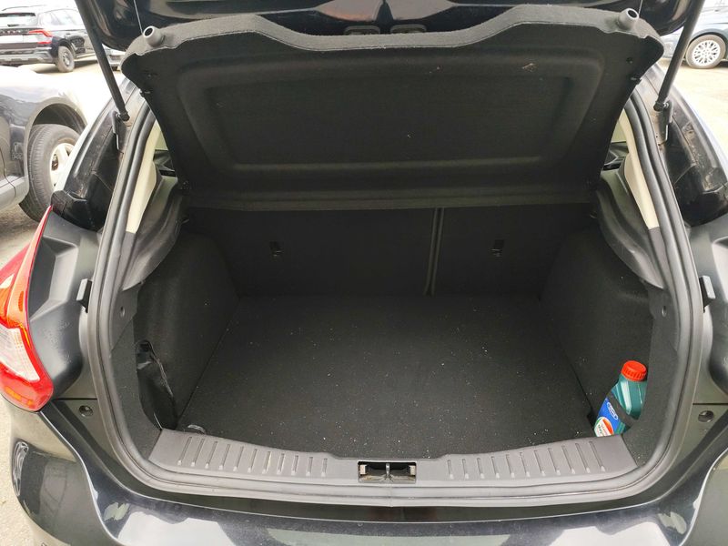 Ford Focus 1.0 EcoBoost Trend — zdjęcie 9