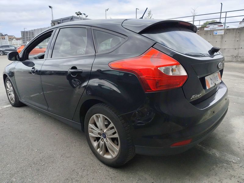 Ford Focus 1.0 EcoBoost Trend — zdjęcie 3