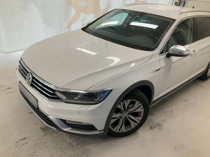 Volkswagen Passat Alltrack 2.0 TDI 4Motion BlueMotion Tech — zdjęcie 2