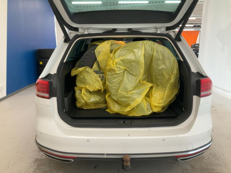 Volkswagen Passat Alltrack 2.0 TDI 4Motion BlueMotion Tech — zdjęcie 10