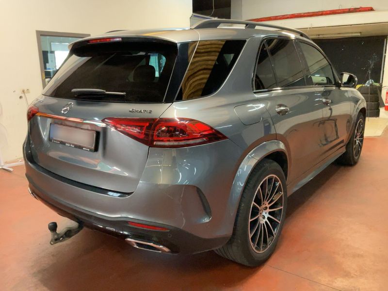 Mercedes-Benz GLE-Klasse GLE 300 d 4Matic AMG Line — zdjęcie 6