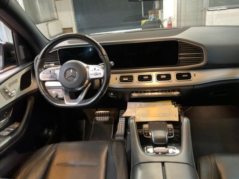 Mercedes-Benz GLE-Klasse GLE 300 d 4Matic AMG Line — zdjęcie 12