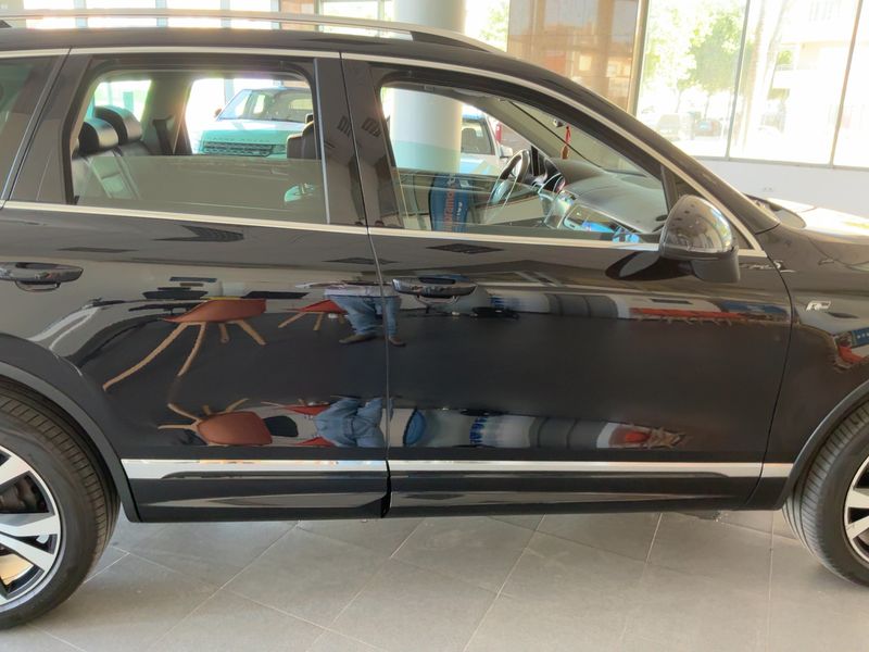 Volkswagen Touareg 3.0 V6 TDI BlueMotion Tech — zdjęcie 7