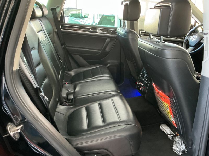 Volkswagen Touareg 3.0 V6 TDI BlueMotion Tech — zdjęcie 14