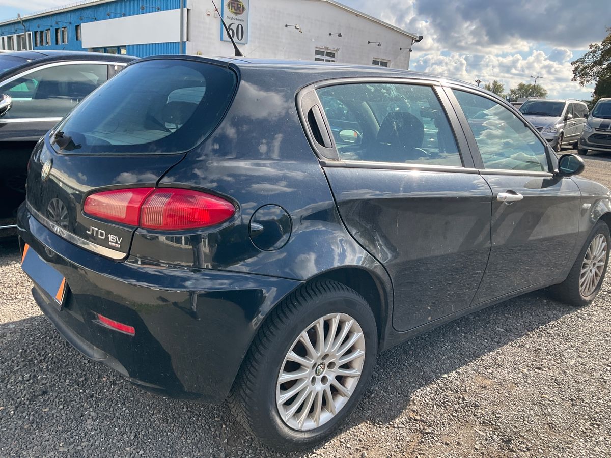 Alfa Romeo Alfa 147 1.9 JTD M-Jet Distinctive