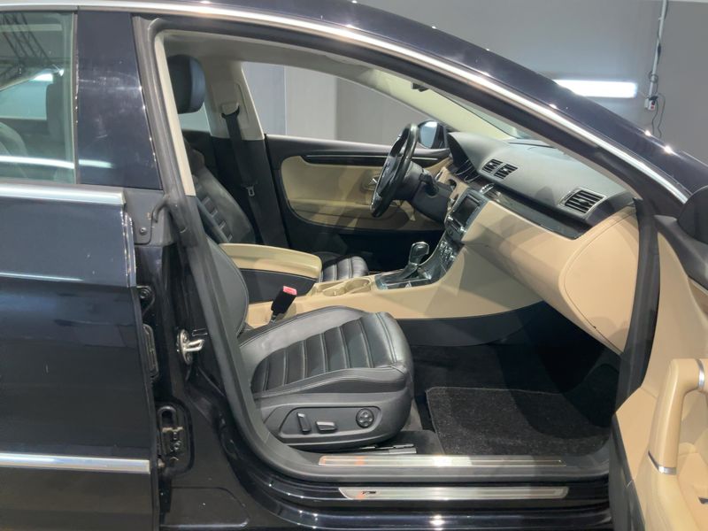 Volkswagen CC 3.6 V6 FSI 4Motion — zdjęcie 11