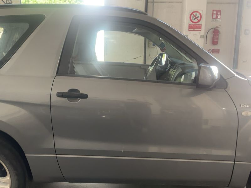 Suzuki Grand Vitara 1.9 DDiS 3 portes — zdjęcie 7