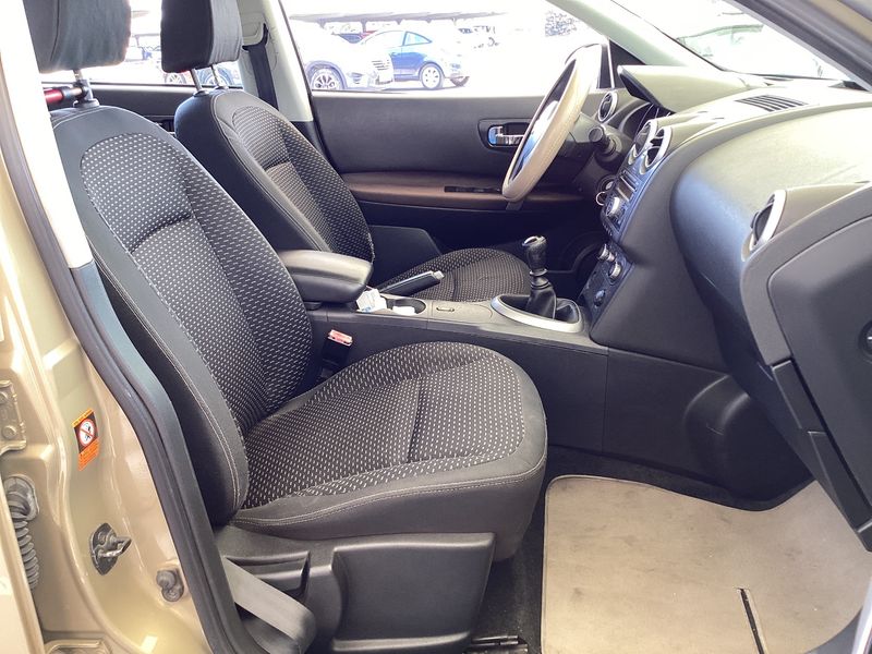 Nissan Qashqai 2.0 dCi Acenta 2007 – снимка 16