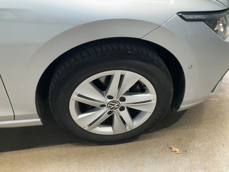 Volkswagen Golf VIII 2.0 TDI Life 2022 – снимка 11