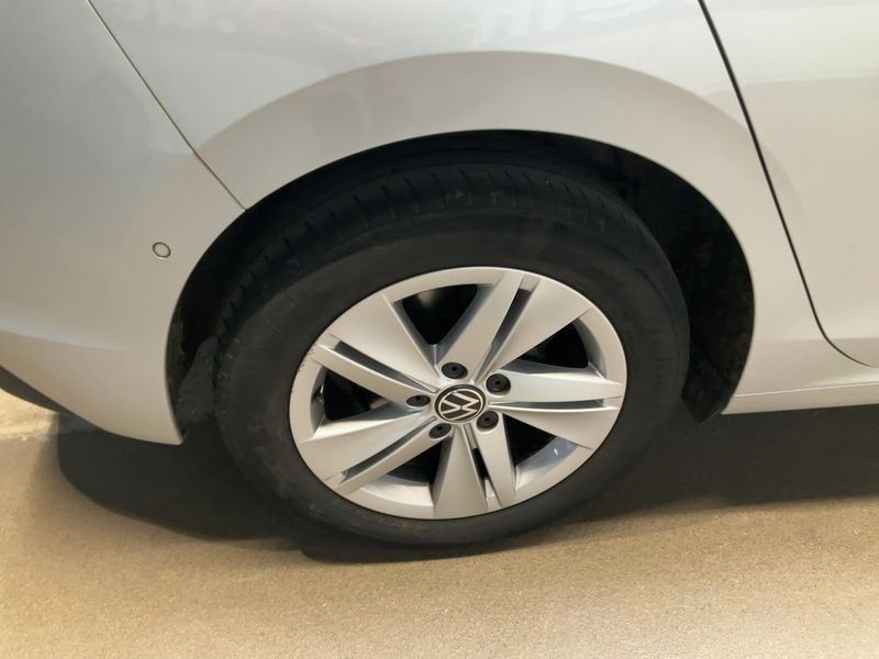 Volkswagen Golf VIII 2.0 TDI Life 2022 – снимка 9