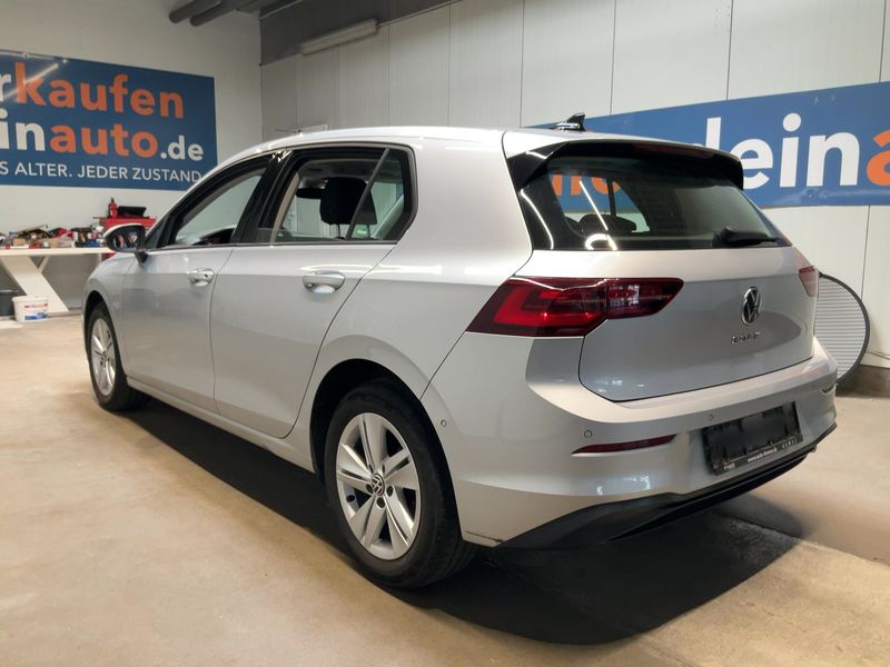 Volkswagen Golf VIII 2.0 TDI Life 2022 – снимка 6