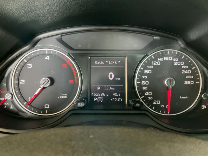 Audi Q5 2.0 TDI quattro — zdjęcie 13