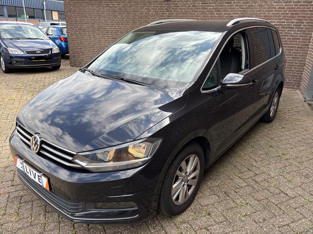 Volkswagen Touran 1.5 TSI ACT Highline BlueMotion