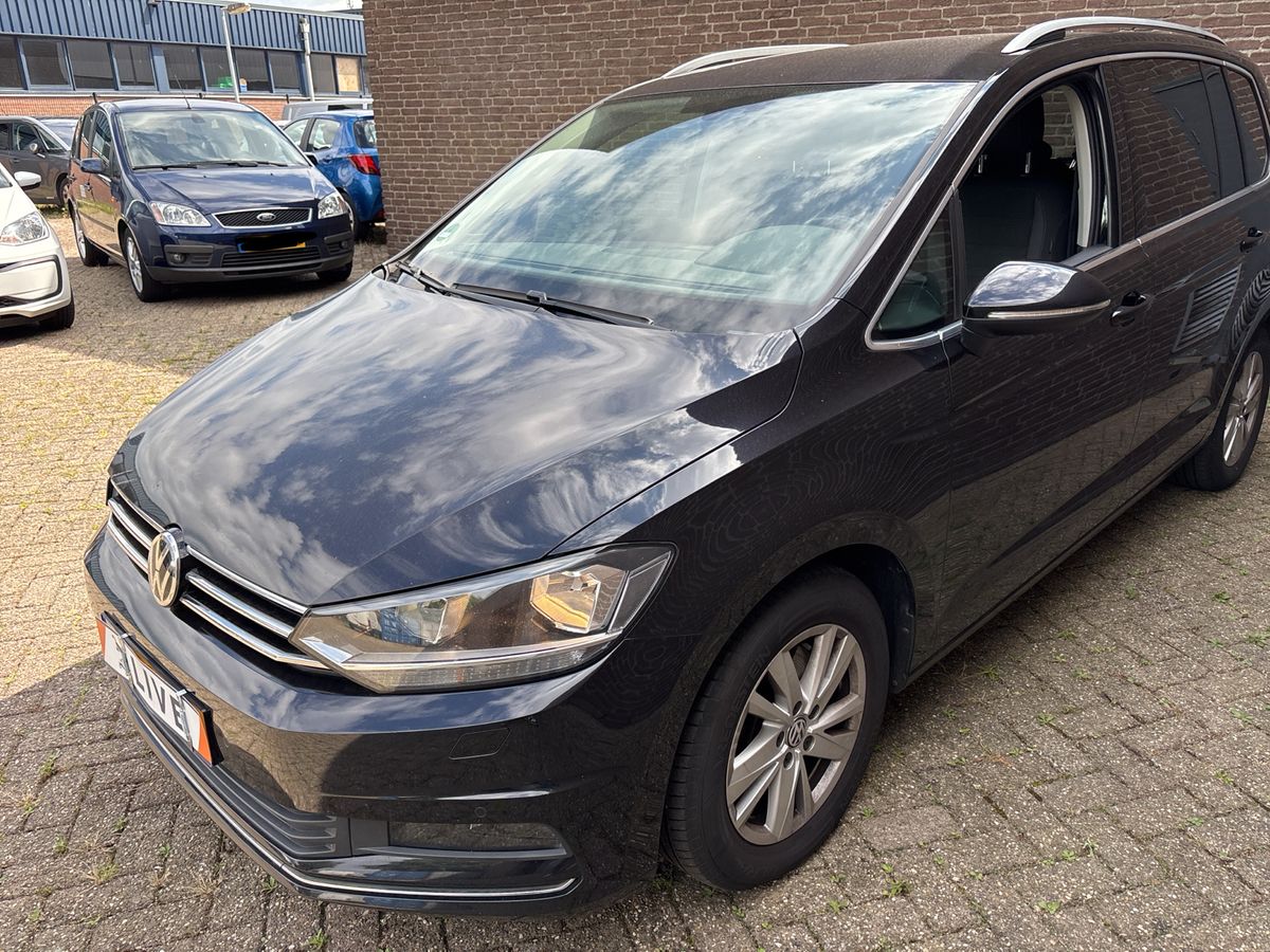 Volkswagen Touran 1.5 TSI ACT Highline BlueMotion