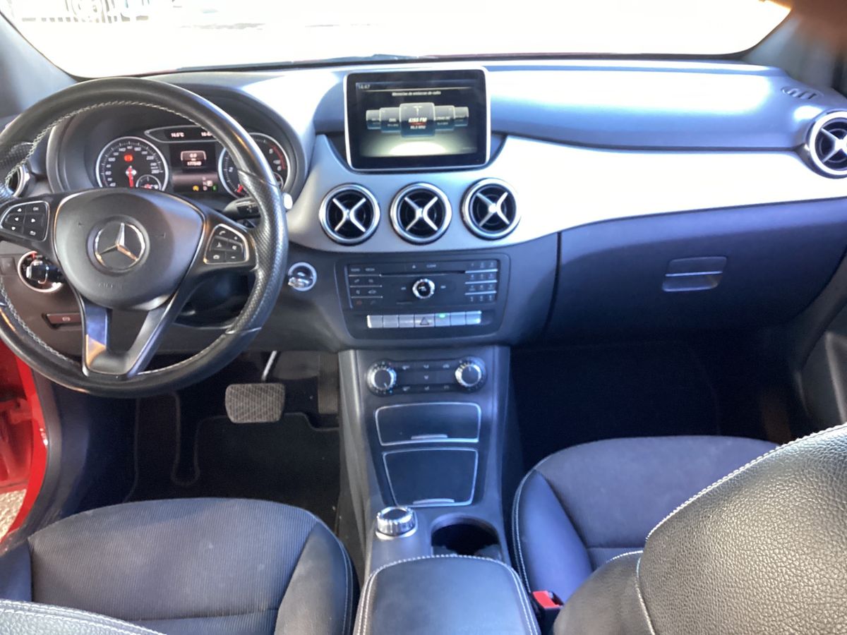Mercedes-Benz A-Klasse 2015 — photo 18