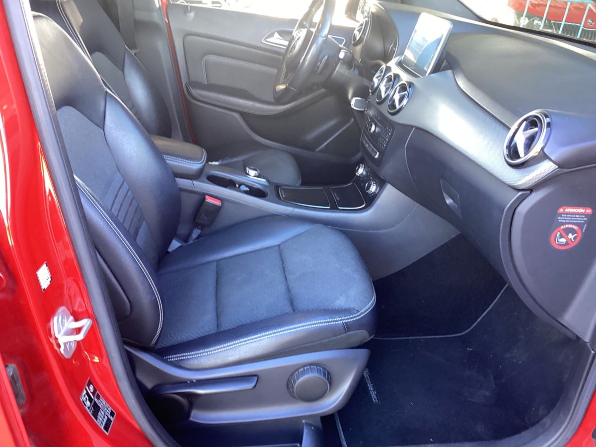 Mercedes-Benz A-Klasse 2015 — photo 17