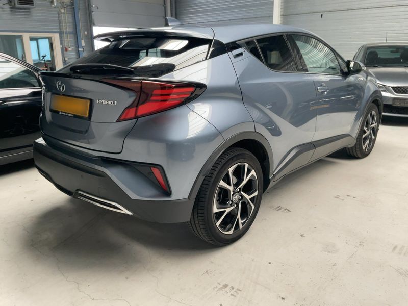 Toyota C-HR 2.0 Hybrid Lounge — zdjęcie 6