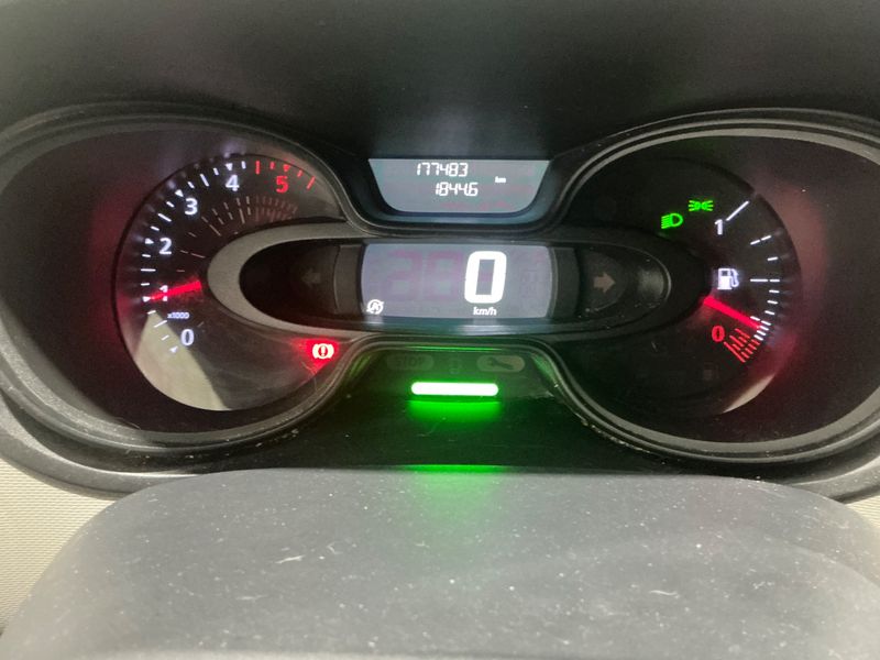 Renault Trafic 1.6 dCi L1H1 2,7t Expression — zdjęcie 13