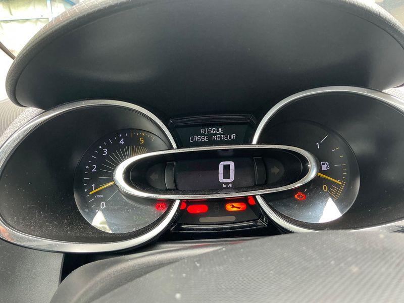 Renault Clio 1.5 dCi Air MediaNav — zdjęcie 13
