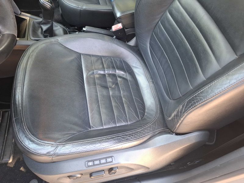 Skoda Yeti 2.0 TDI Elegance 4x4 2011 – снимка 30